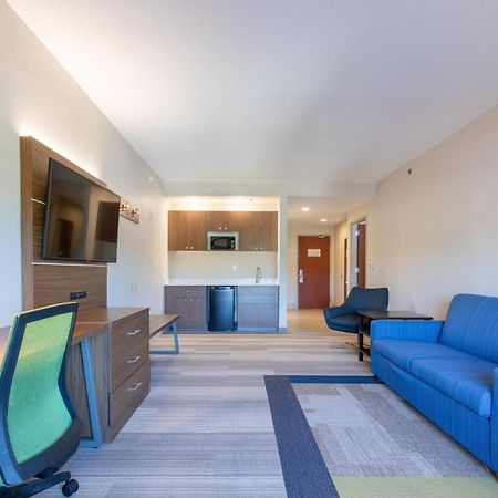 Holiday Inn Express Johnson City By Ihg Exterior photo
