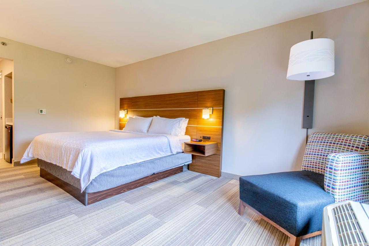 Holiday Inn Express Johnson City By Ihg Exterior photo