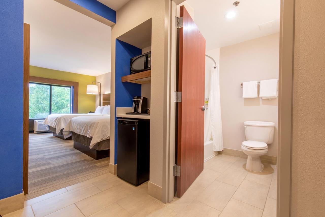Holiday Inn Express Johnson City By Ihg Exterior photo