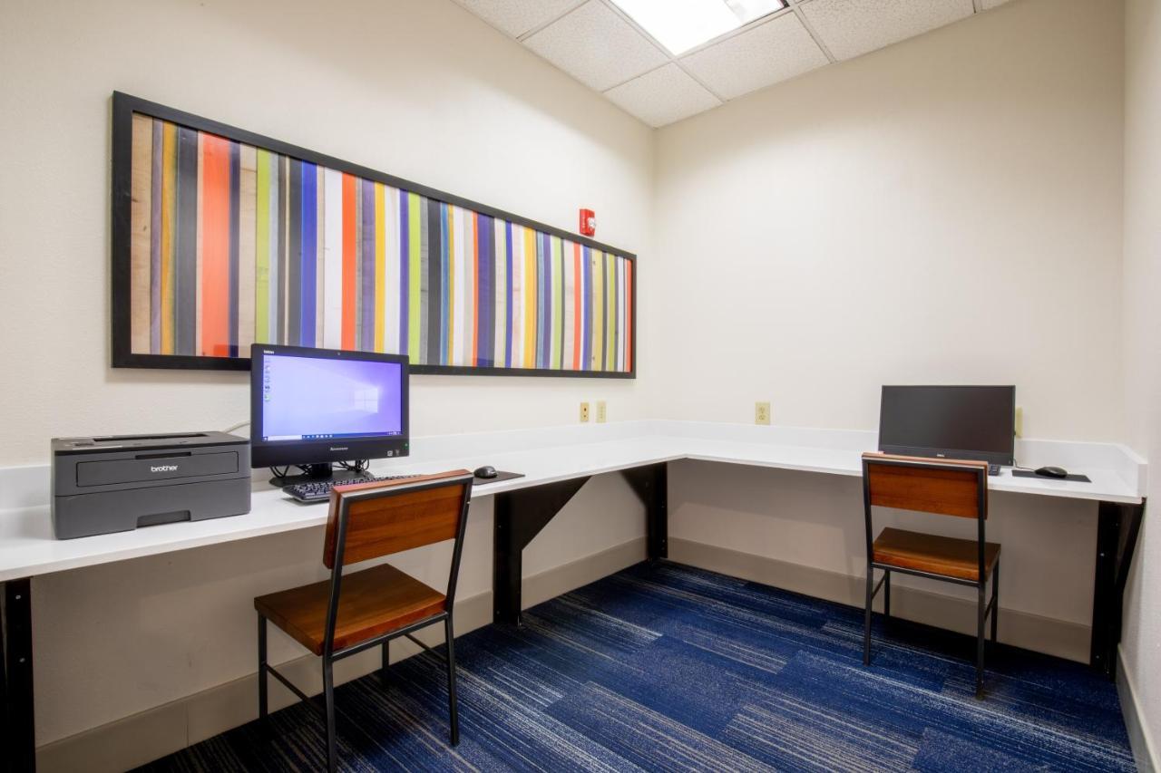 Holiday Inn Express Johnson City By Ihg Exterior photo